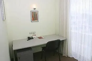 Ξενοδοχείο Jeravi 4*