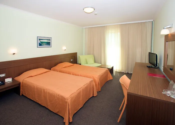 Jeravi 4* Slăntjev Brjag