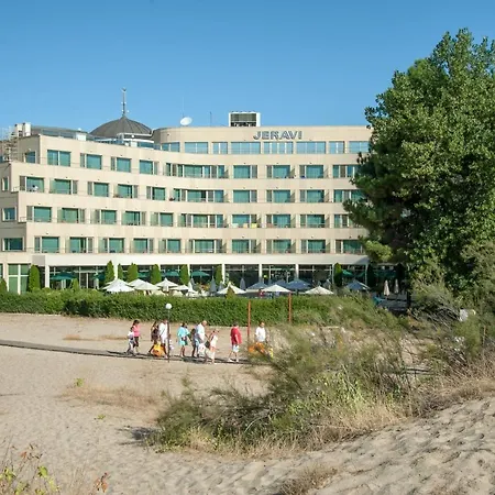 Jeravi סאני ביץ'