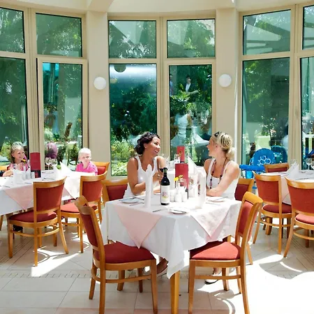 Jeravi מלון סאני ביץ'