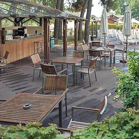 Hotell Jeravi 4*