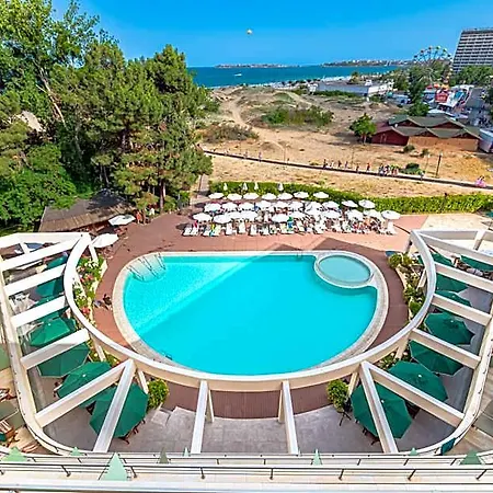 Jeravi Hotel 4*