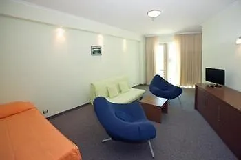 Jeravi Hotell 4*